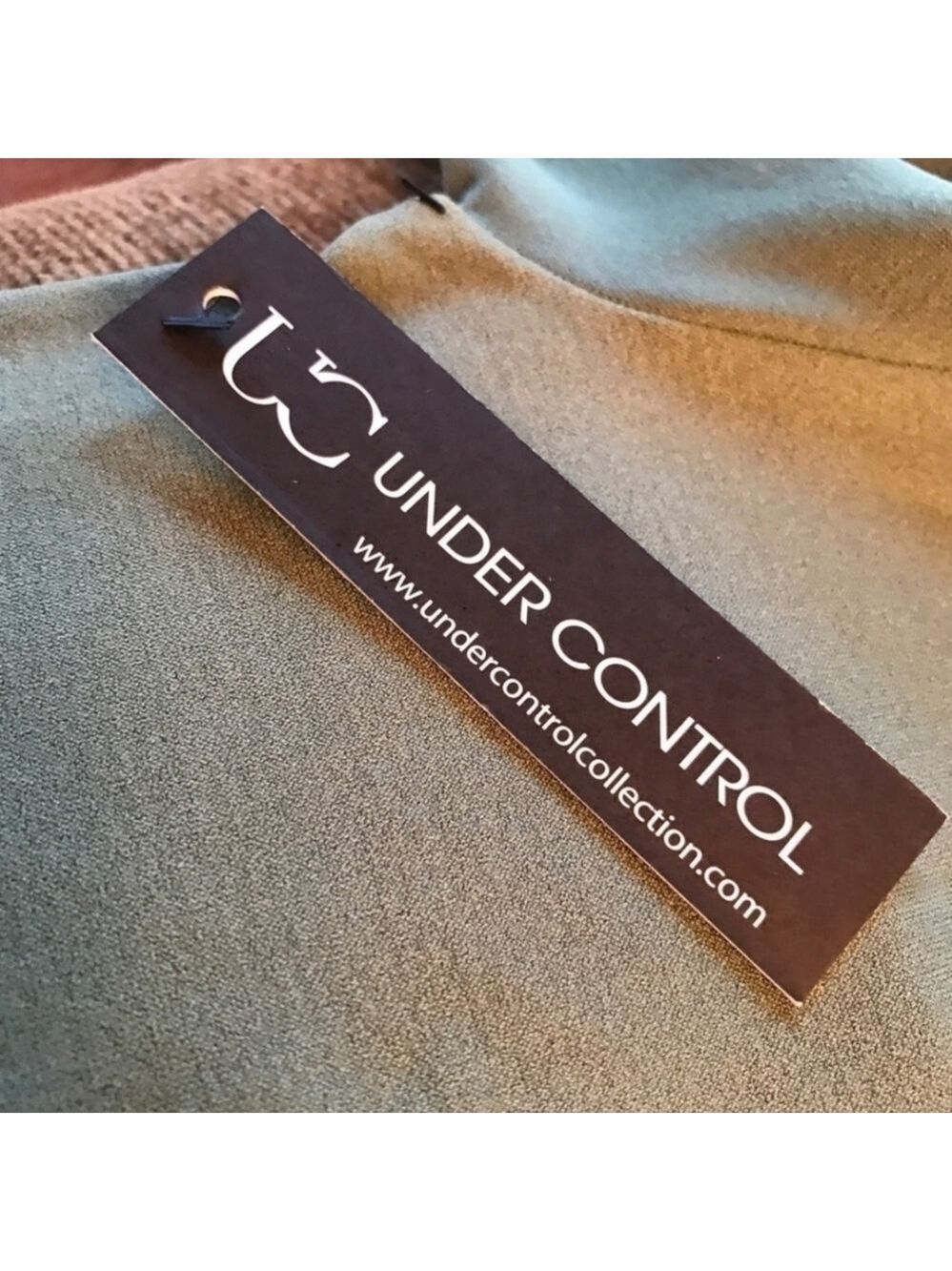 Under Control Long Sleeve Control Top Shapewear Size Large New With Tags NWT - Picture 4 of 4